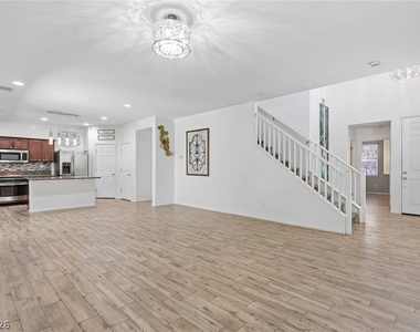 6765 Bristle Falls Street - Photo Thumbnail 7