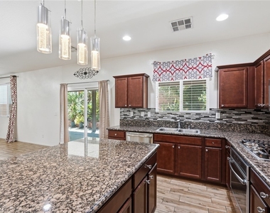 6765 Bristle Falls Street - Photo Thumbnail 12