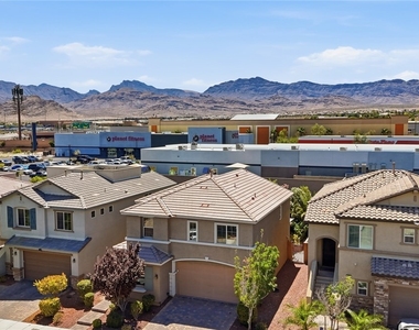 6765 Bristle Falls Street - Photo Thumbnail 44