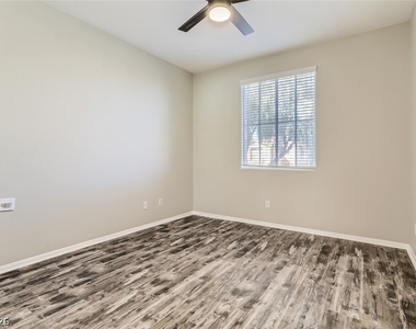 10744 Tuscan Court - Photo Thumbnail 9