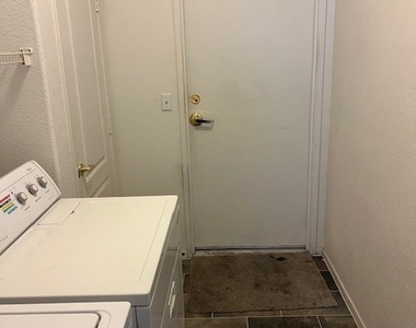 9901 Trailwood Drive - Photo Thumbnail 10