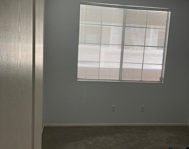 9901 Trailwood Drive - Photo Thumbnail 6
