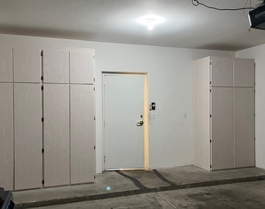 9901 Trailwood Drive - Photo Thumbnail 8