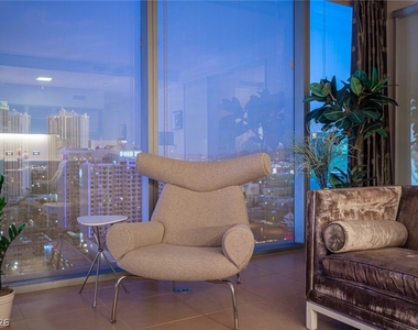 3722 Las Vegas Boulevard - Photo Thumbnail 21