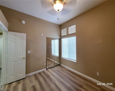 9436 Summer Rain Drive - Photo Thumbnail 9