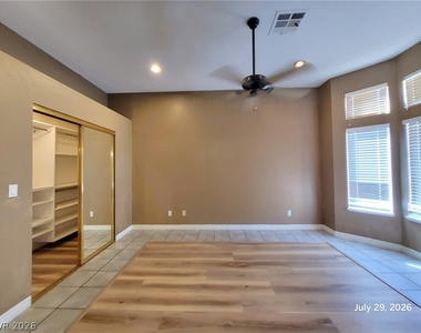9436 Summer Rain Drive - Photo Thumbnail 12