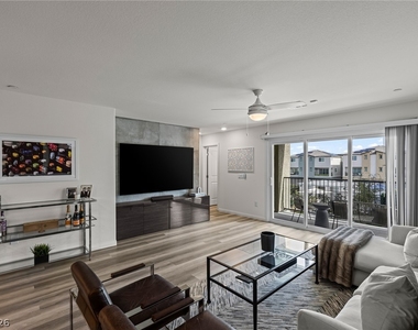 6829 Prairie Pearl Street - Photo Thumbnail 17