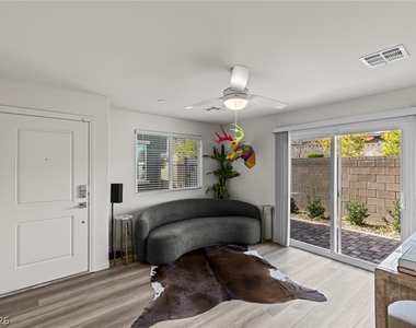 6829 Prairie Pearl Street - Photo Thumbnail 9
