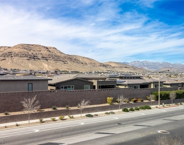 6829 Prairie Pearl Street - Photo Thumbnail 56