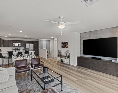 6829 Prairie Pearl Street - Photo Thumbnail 26