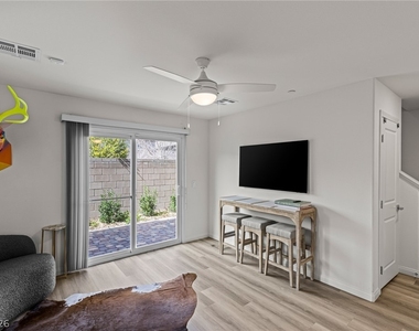 6829 Prairie Pearl Street - Photo Thumbnail 7