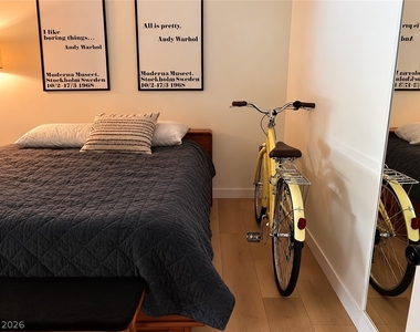 2105 Bonnie Brae Avenue - Photo Thumbnail 17
