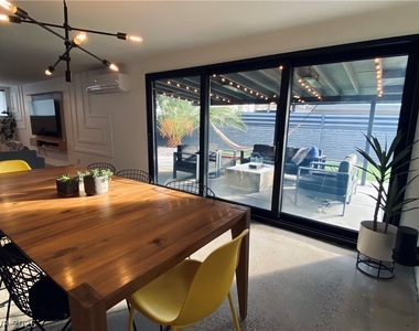 2105 Bonnie Brae Avenue - Photo Thumbnail 3