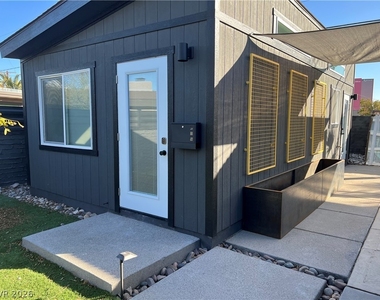 2105 Bonnie Brae Avenue - Photo Thumbnail 26