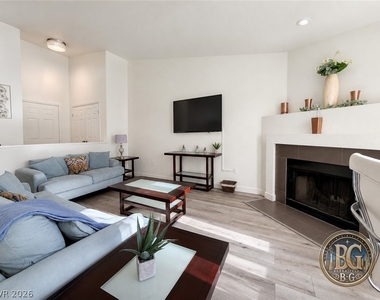 6250 W Flamingo Road - Photo Thumbnail 2