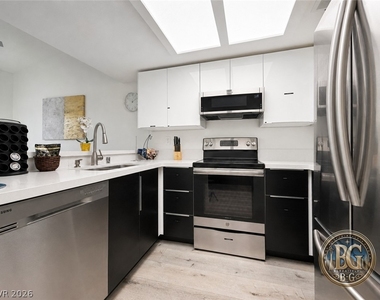 6250 W Flamingo Road - Photo Thumbnail 5