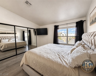 6250 W Flamingo Road - Photo Thumbnail 11