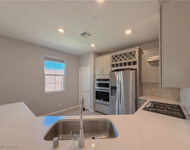 2836 Rolling Brook Place - Photo Thumbnail 8