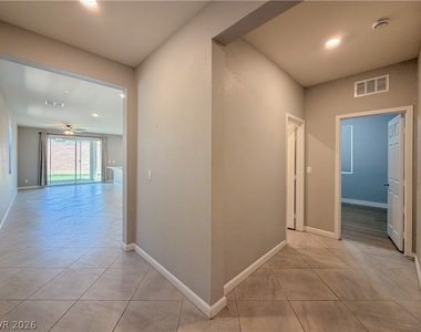 2836 Rolling Brook Place - Photo Thumbnail 4