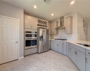 2836 Rolling Brook Place - Photo Thumbnail 10