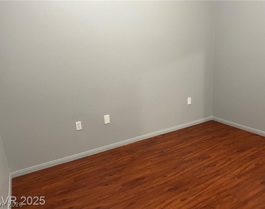 8985 S Durango Drive - Photo Thumbnail 19