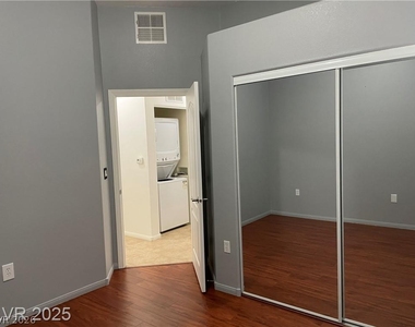8985 S Durango Drive - Photo Thumbnail 23