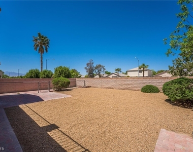 4828 Whisper Lake Avenue - Photo Thumbnail 34