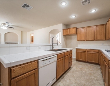 4828 Whisper Lake Avenue - Photo Thumbnail 6