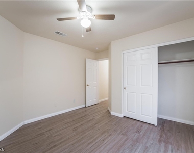 4828 Whisper Lake Avenue - Photo Thumbnail 26