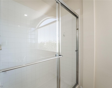 4828 Whisper Lake Avenue - Photo Thumbnail 21