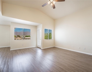 4828 Whisper Lake Avenue - Photo Thumbnail 10