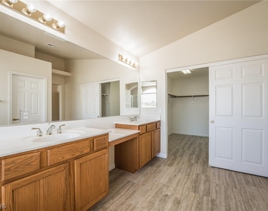 4828 Whisper Lake Avenue - Photo Thumbnail 14