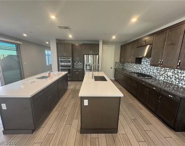 2662 Catania Street - Photo Thumbnail 5