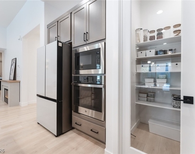 10149 Zeta Tucana Street - Photo Thumbnail 9