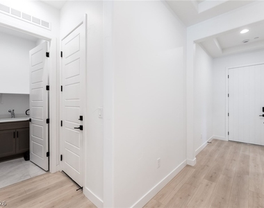 10149 Zeta Tucana Street - Photo Thumbnail 4