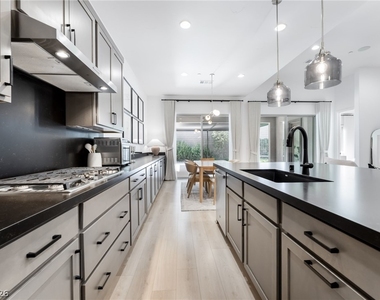 10149 Zeta Tucana Street - Photo Thumbnail 10