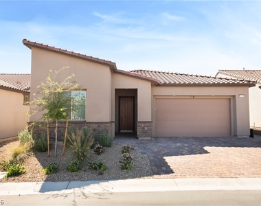10149 Zeta Tucana Street - Photo Thumbnail 32