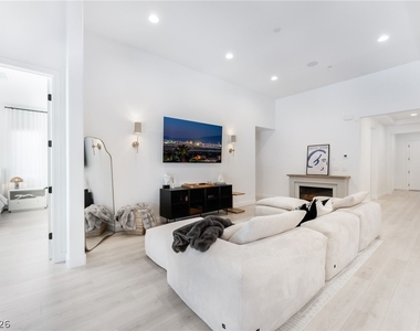 10149 Zeta Tucana Street - Photo Thumbnail 6