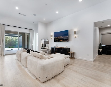 10149 Zeta Tucana Street - Photo Thumbnail 3