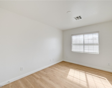 8918 Houston Ridge Avenue - Photo Thumbnail 26