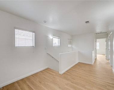 8918 Houston Ridge Avenue - Photo Thumbnail 12