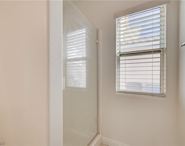 8918 Houston Ridge Avenue - Photo Thumbnail 10