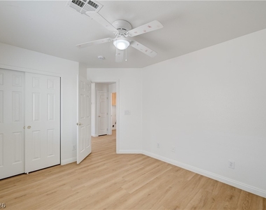 8918 Houston Ridge Avenue - Photo Thumbnail 23