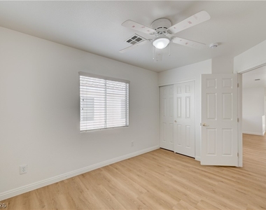 8918 Houston Ridge Avenue - Photo Thumbnail 22