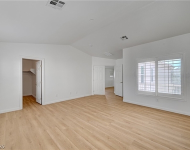 8918 Houston Ridge Avenue - Photo Thumbnail 18
