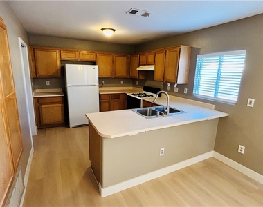 9539 Palini Court - Photo Thumbnail 8