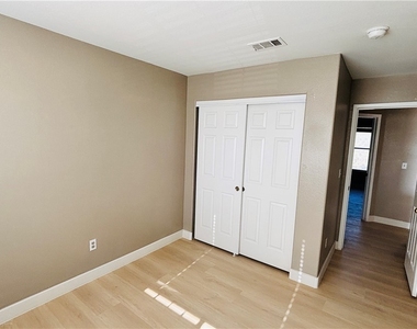 9539 Palini Court - Photo Thumbnail 19
