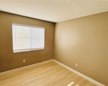 9539 Palini Court - Photo Thumbnail 18