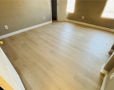 9539 Palini Court - Photo Thumbnail 12