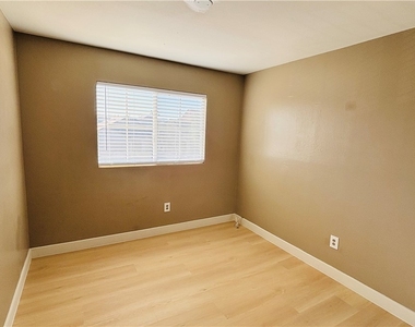 9539 Palini Court - Photo Thumbnail 21